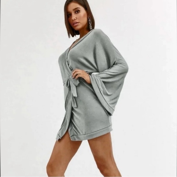 Silver Mini Dress by Missguided Size Small - Like New - Picture 1 of 6